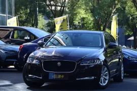 Jaguar XFL