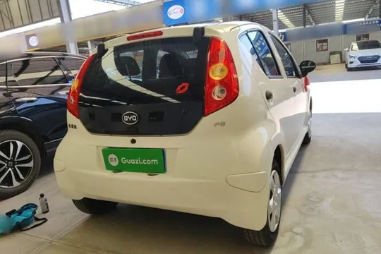 BYD F0