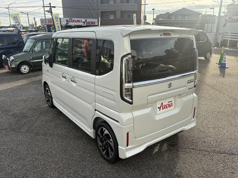Suzuki Spacia Custom