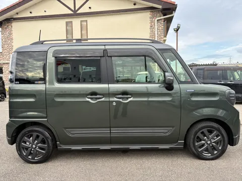 Suzuki Spacia Gear