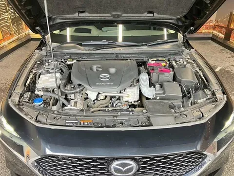 Mazda MAZDA3 Sedan