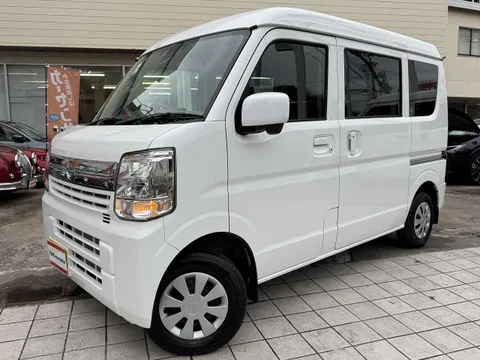 Nissan Clipper Van