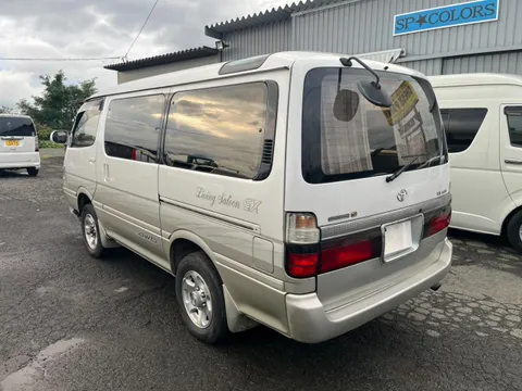Toyota HiAce Wagon