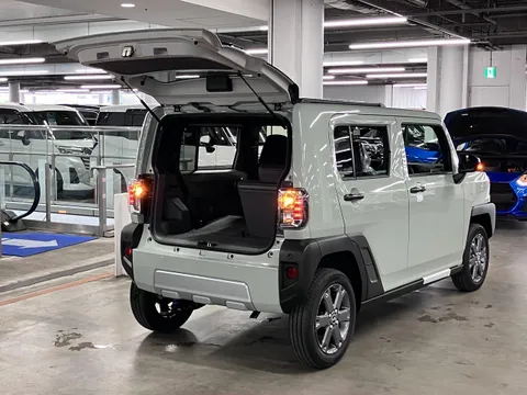 Daihatsu Taft