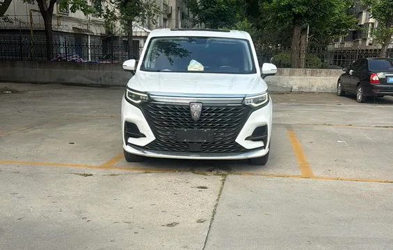 Roewe iMAX8