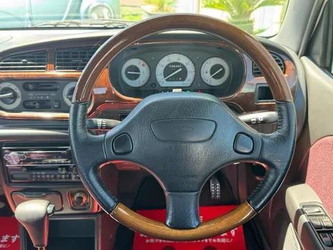 Daihatsu Mira Gino