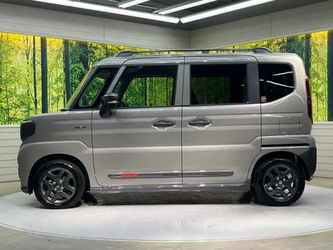 Suzuki Spacia Gear