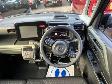 Suzuki Spacia Gear