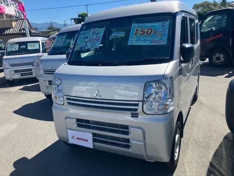 Mitsubishi Minicab Van