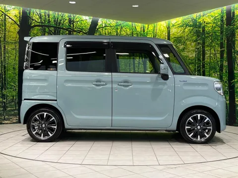 Suzuki Spacia