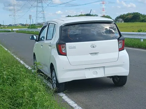 Toyota Pixis Epoch