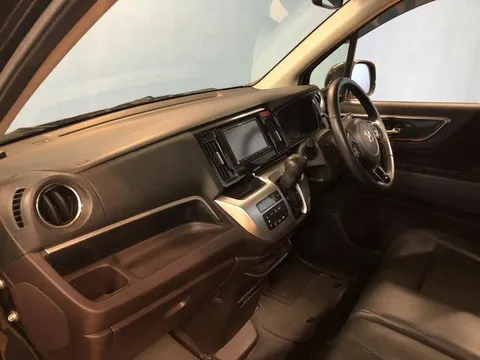 Honda N-WGN Custom