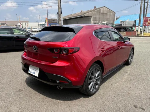Mazda MAZDA3 Fastback