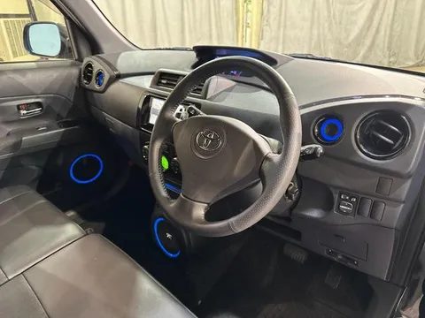 Toyota bB