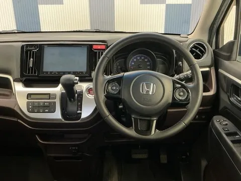 Honda N-WGN Custom
