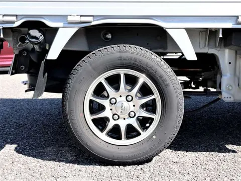Nissan Clipper Truck