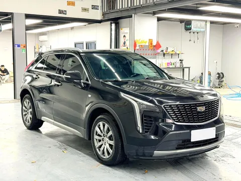Cadillac XT4
