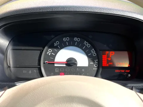 Daihatsu Mira Tocot