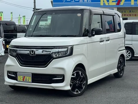 Honda N-BOX Custom