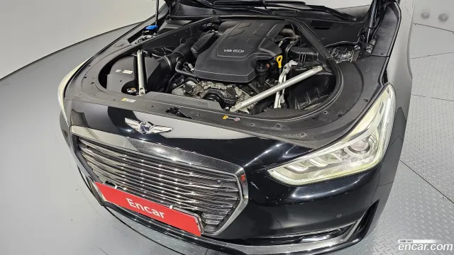 Genesis G90 (EQ900)