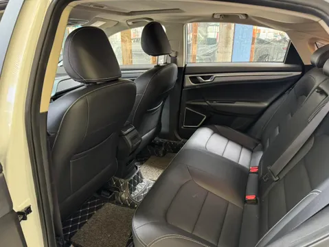 Geely Emgrand GL