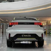 Lynk & Co 05
