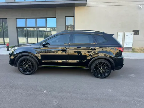 Roewe RX5