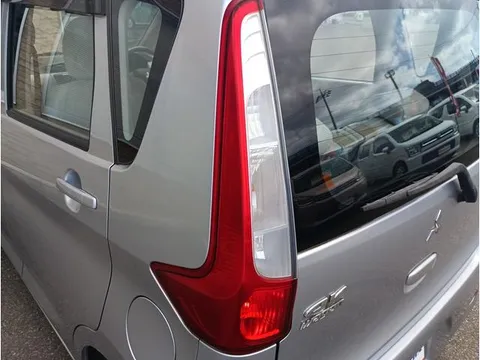 Mitsubishi eK Wagon