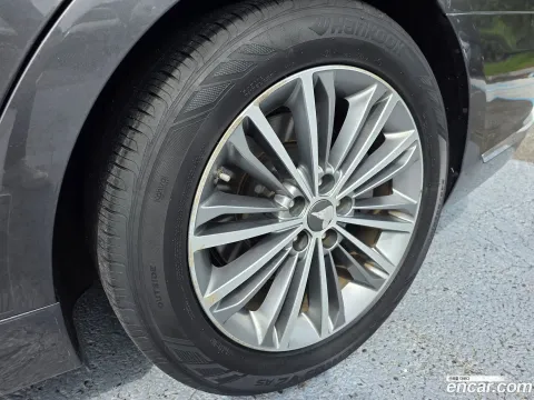 Genesis G90 (EQ900)