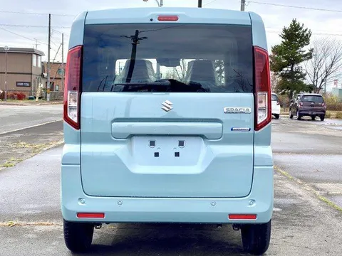 Suzuki Spacia