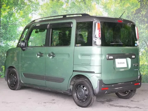 Suzuki Spacia Gear