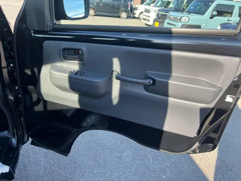 Suzuki Carry Track