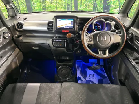 Honda N-BOX Slash