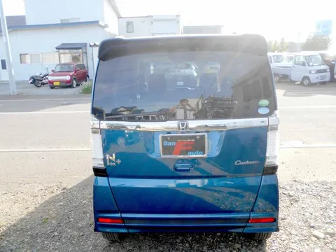 Honda N-BOX Plus Custom
