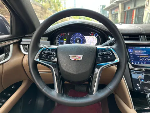 Cadillac XTS