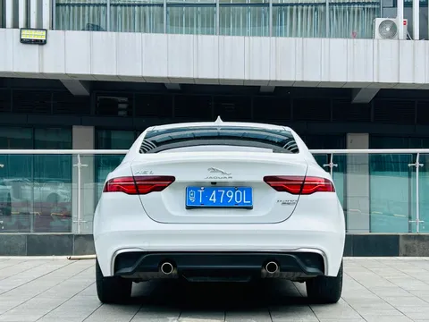 Jaguar XEL