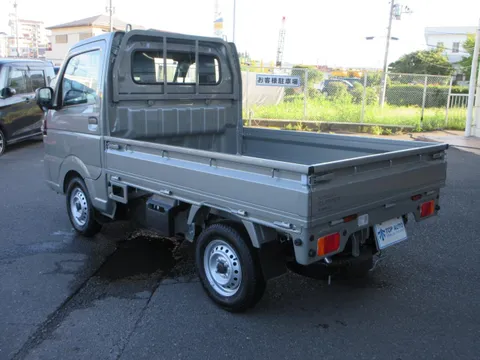 Nissan Clipper Truck