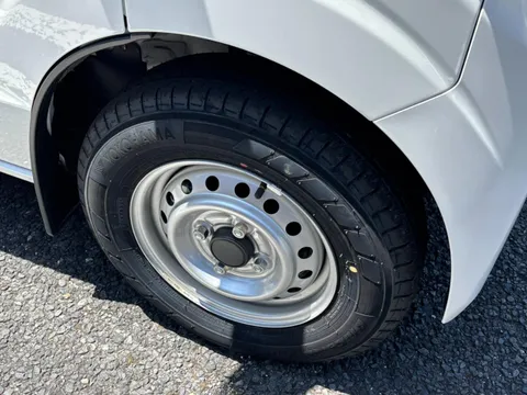 Mitsubishi Minicab Van