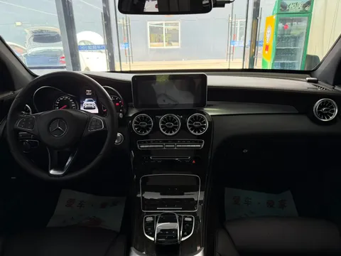 Mercedes-Benz Mercedes-Benz GLC