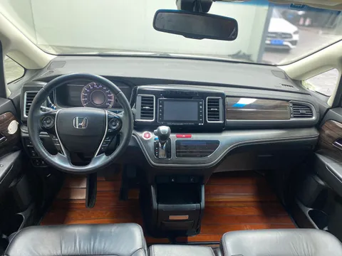 Honda Elysion
