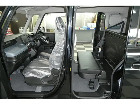 Suzuki Spacia Base