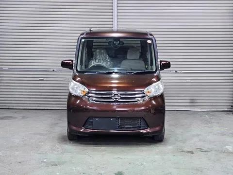 Nissan Dayz Roox