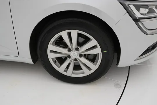 Renault Talisman (SM6)