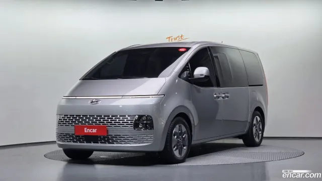 Hyundai Staria