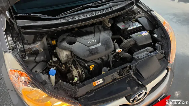 Hyundai Elantra (Avante)