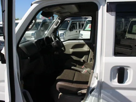 Nissan Clipper