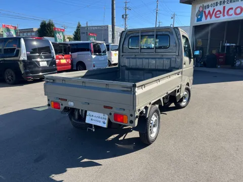 Nissan Clipper Truck
