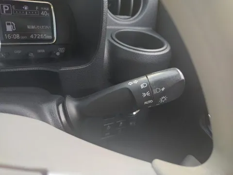Daihatsu Mira Tocot
