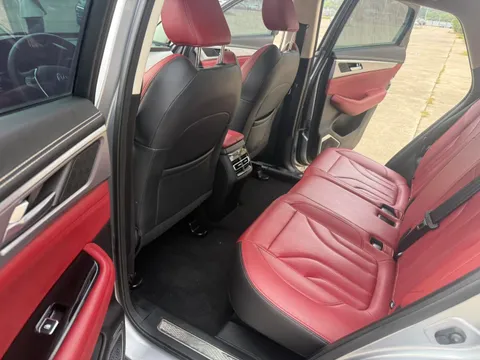 Changan CS85