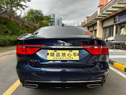 Jaguar XFL